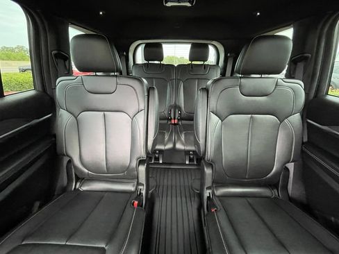 Used 2024 Jeep Grand Cherokee L Limited w/ Black Appearance Package AWD/4WD image 31