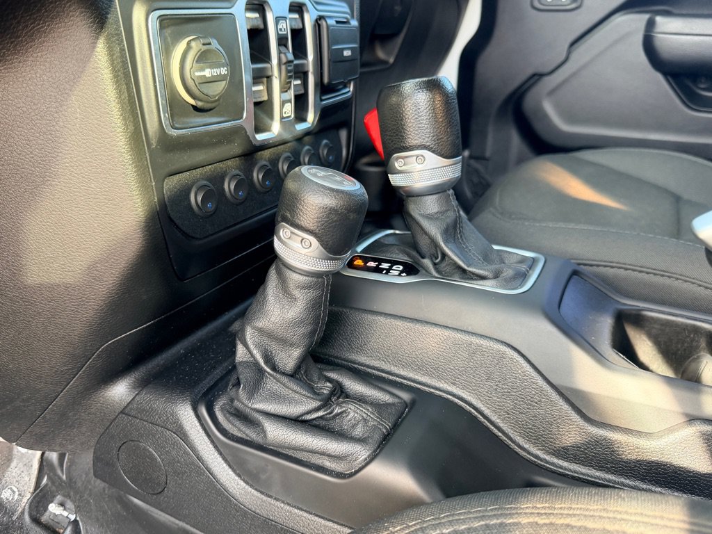 Used 2020 Jeep Gladiator Sport w/ Quick Order Package 24S AWD/4WD image 14