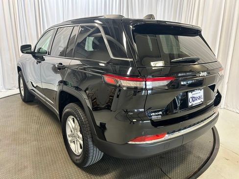 Used 2024 Jeep Grand Cherokee Laredo w/ Luxury Tech Group I AWD/4WD image 26