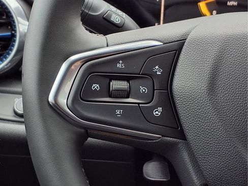 New 2026 Chevrolet Trax LT w/ Driver Confidence Package image 13