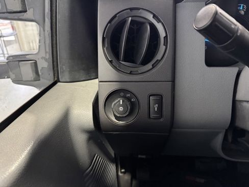 Used 2011 Ford F350 XL image 17