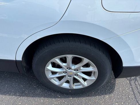 Used 2020 Chevrolet Equinox LT AWD/4WD image 32