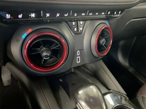 Used 2021 Chevrolet Blazer RS w/ Enhanced Convenience Package image 16