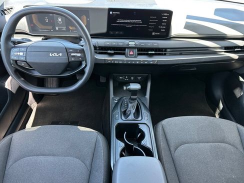 Used 2025 Kia K4 FWD image 17