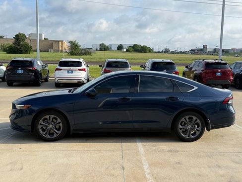Used 2024 Honda Accord EX image 2