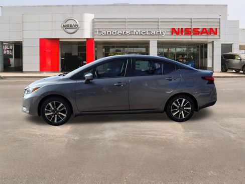 New 2025 Nissan Versa SV w/ Trunk Package image 5