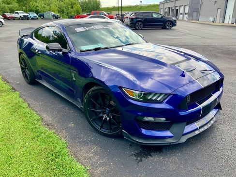 Used 2016 Ford Mustang Shelby GT350 w/ Technology Package RWD image 3
