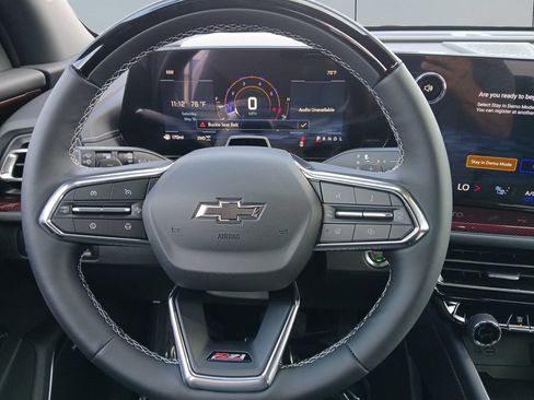 New 2026 Chevrolet Traverse Z71 w/ Enhanced Driving Package AWD/4WD image 13