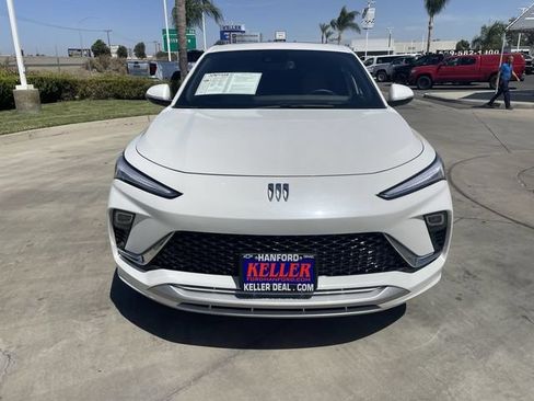 Used 2025 Buick Envista Avenir FWD image 3