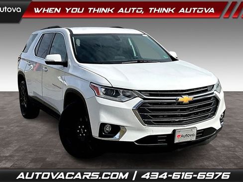 Used 2021 Chevrolet Traverse LT image 1