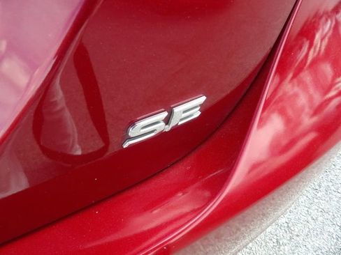 Used 2018 Toyota Camry SE w/ Convenience Package image 19