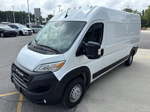 Used 2025 RAM ProMaster 2500 w/ Convenience Group FWD image 10
