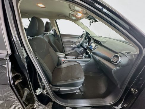 Used 2024 Nissan Kicks SV image 31