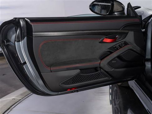 Certified 2025 Porsche 718 Boxster Spyder RS image 30