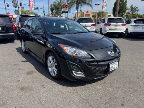 Used 2011 MAZDA MAZDA3 s Grand Touring FWD image 2