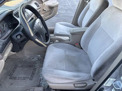 Used 1996 Honda Accord VP image 25