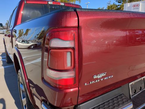 Used 2020 RAM 1500 Limited image 10