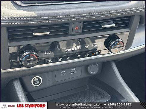 Used 2023 Nissan Rogue SV AWD/4WD image 31