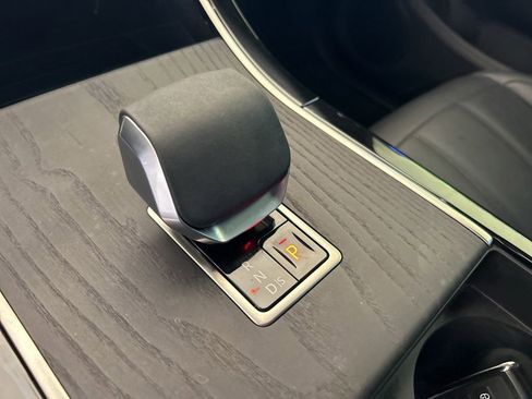 Used 2026 Land Rover Range Rover Evoque S AWD/4WD image 10