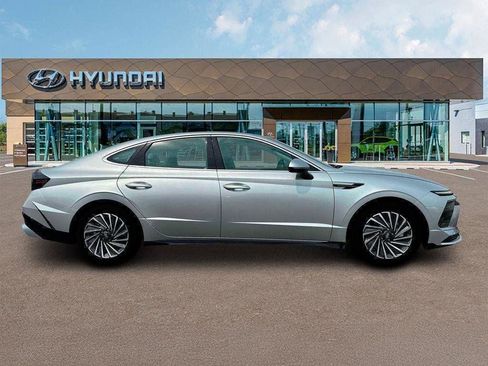 New 2025 Hyundai Sonata SEL image 9