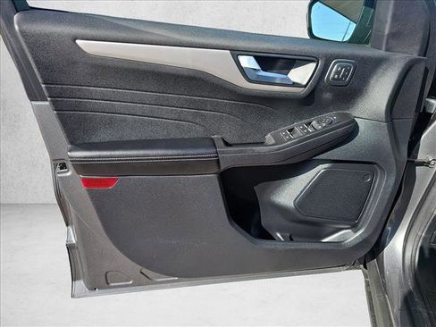 Used 2022 Ford Escape SEL w/ Technology Package image 13