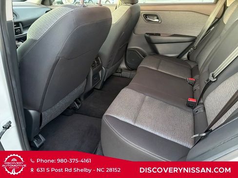 Certified 2023 Nissan Rogue SV image 32