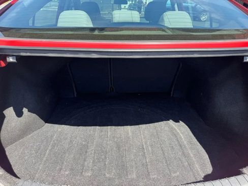 Used 2017 Hyundai Elantra SE image 10