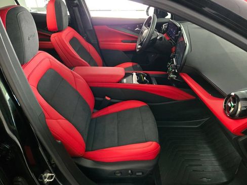 Certified 2025 Chevrolet Blazer EV RS AWD/4WD image 6