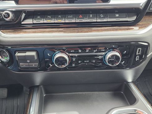 New 2026 GMC Sierra 1500 Elevation w/ Elevation Premium Package AWD/4WD image 27