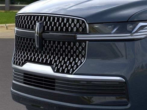 New 2026 Lincoln Navigator L Reserve AWD/4WD image 63
