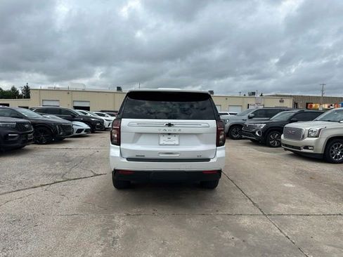 Used 2023 Chevrolet Tahoe LT w/ LT Signature Package AWD/4WD image 6