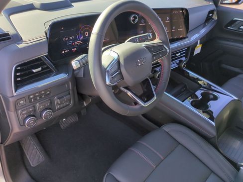 New 2026 Chevrolet Suburban RST image 10