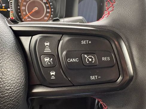 Used 2024 Jeep Wrangler Rubicon AWD/4WD image 25
