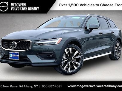 New 2026 Volvo V60 B5 Cross Country Ultra w/ Climate Package
