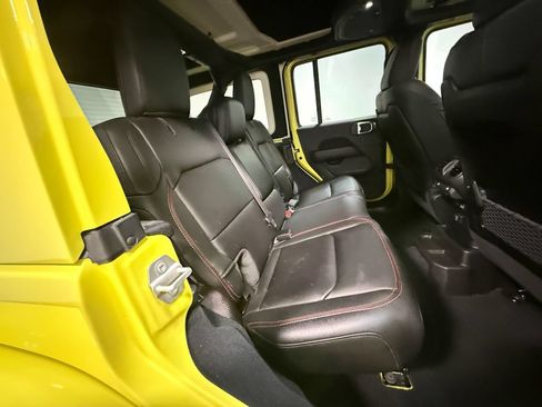 Used 2024 Jeep Wrangler Unlimited Rubicon AWD/4WD image 14