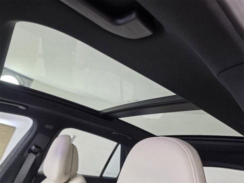 New 2026 Mercedes-Benz GLC 300 GLC 300 image 9