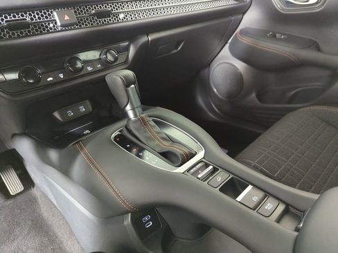 Certified 2026 Honda HR-V Sport image 20