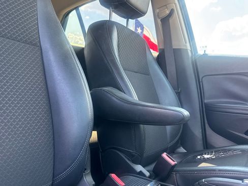 Used 2018 Buick Encore Preferred FWD image 30