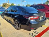 Used 2021 Toyota Camry SE image 3