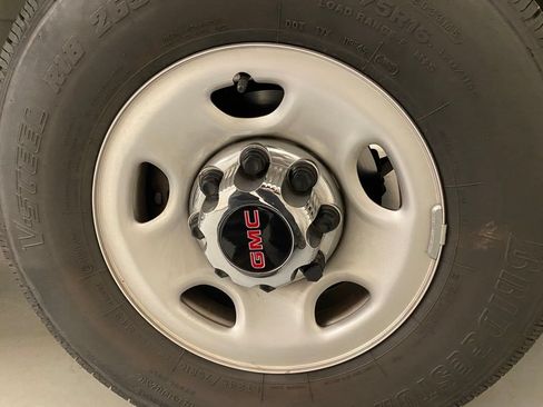 Used 2025 GMC Savana 3500 LT w/ LT Preferred Equipment Group RWD image 21