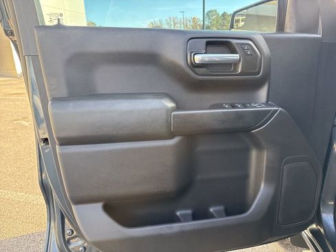 Used 2020 Chevrolet Silverado 1500 Custom Trail Boss w/ Custom Convenience Package image 9