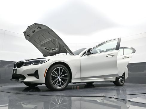 Used 2021 BMW 330i xDrive Sedan w/ Convenience Package AWD/4WD image 39