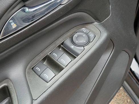 Used 2023 Chevrolet Equinox LT FWD image 21