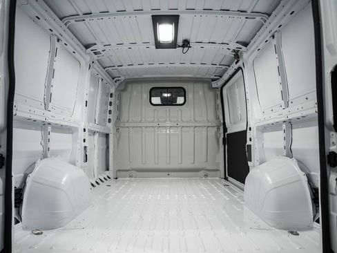 New 2025 RAM ProMaster 1500 w/ Premium Convenience Group FWD image 9