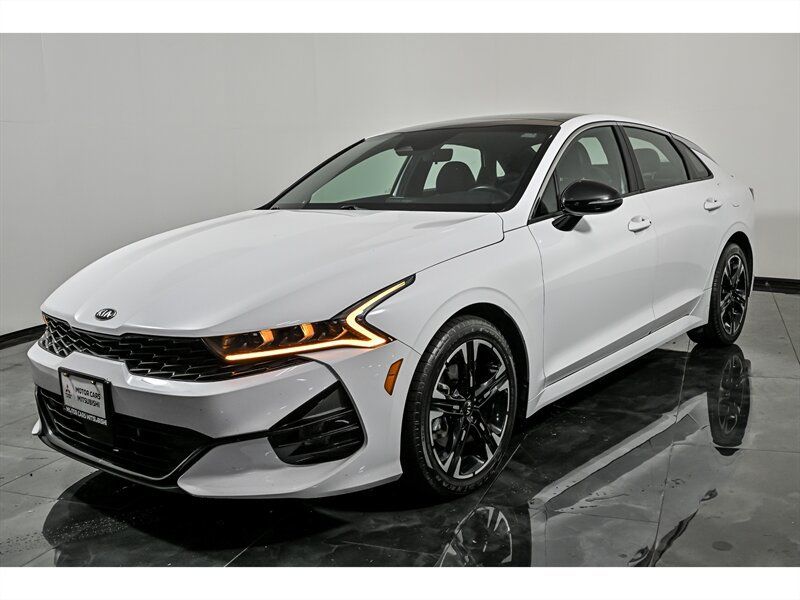 Used 2021 Kia K5 GT-Line w/ GT-Line FWD Premium Package image 5