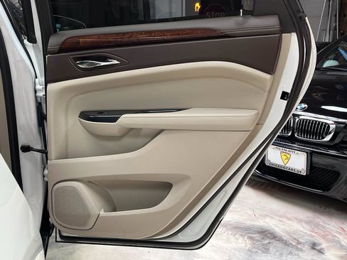 Used 2016 Cadillac SRX Luxury w/ Driver Assist Package FWD image 27