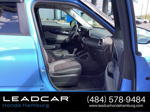 Used 2024 Chevrolet TrailBlazer LT w/ Driver Confidence Package image 12