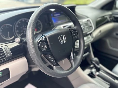 Used 2016 Honda Accord LX image 14