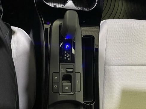 Certified 2024 Toyota Prius LE image 20