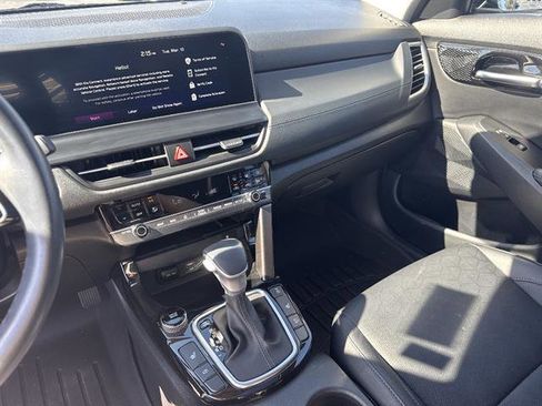Certified 2024 Kia Seltos EX image 10